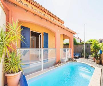 Magnifique Maison Avec Piscine Privée à 300 M D'une Trés Jolie Plage De Sable