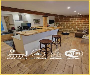 Le Chapeau Rouge - Centre Historique - Corum - Tramway - Climatisation