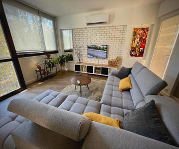 Très Bel Appartement Central, Au Calme Avec Balnéo