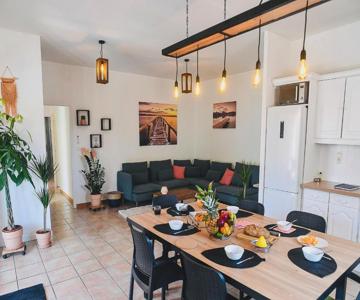 Spacieux T5, Terrasse, Proche Centre,parking Privé