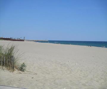 Appartement En Bord De Mer Avec Piscine