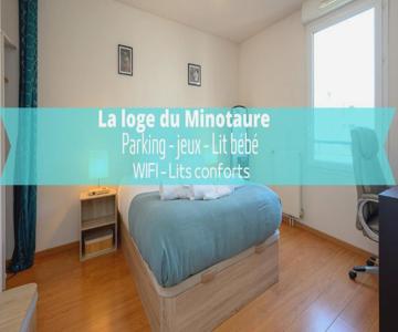 La Loge Du Minotaure, Parking Et Bureaux