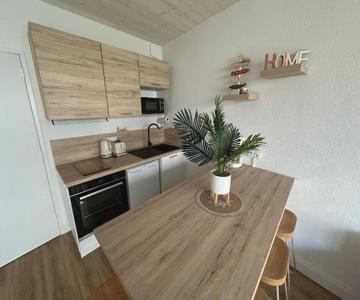 La Dune, Proche Rue Piétonne Et Plage