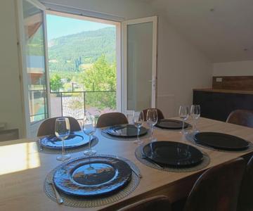 Grand Appartement Neuf Au Calme