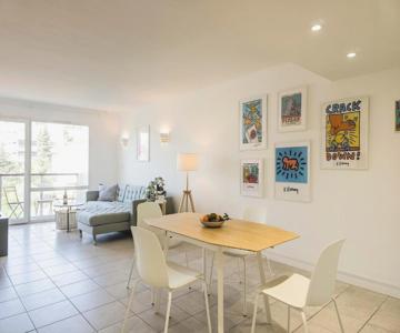 A022 Chic Cannes Flat Balcony Parking