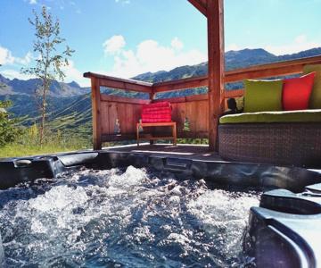 Prestigious 18 Person Chalet With Pool And Jacuzzi
