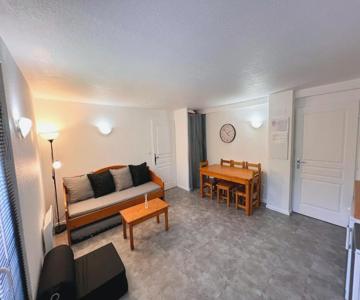 Vars, Appart Spacieux Rénové 4 Couchages Dans Chalet