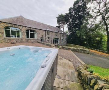 Elliot Houses - Dignity & Time