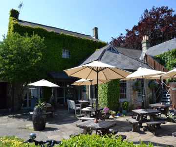 The White Hart Country Inn