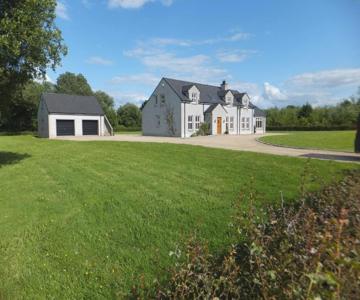 The Gatehouse At Mullans Bay