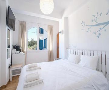 Livadia Seaside Studios 8