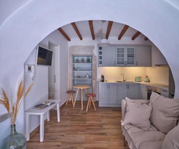 Retreat Paros - The Arch Apartment