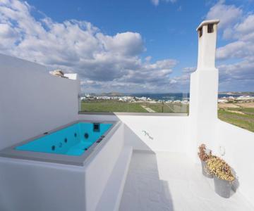Pure White 1bd House With Amazing Sea Views In Naousa