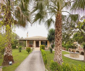 Elpida's Country House