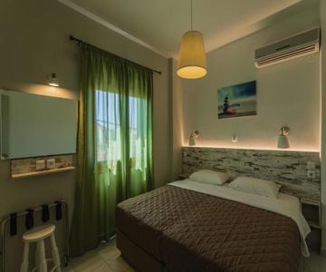 Lefkis Apartments & Studios