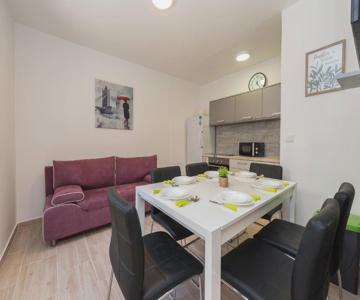 Balen City Central House