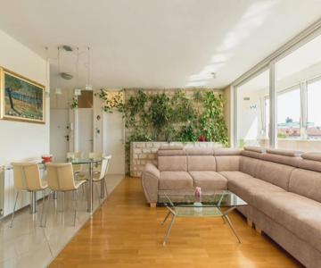 Apartments Maja