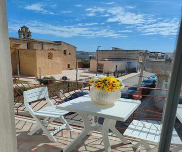 Tra Il Mare E Il Borgo - Pulsano