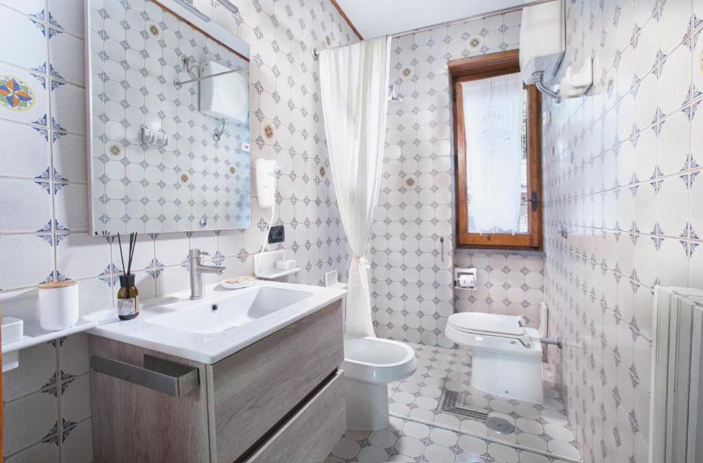 Camera Relax Confortevole E Riservata In Villa