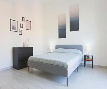 Bright & Central Apartment Near The Station