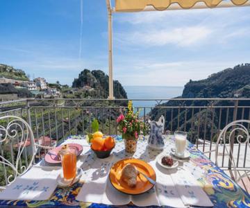 Ferriere Apartment
