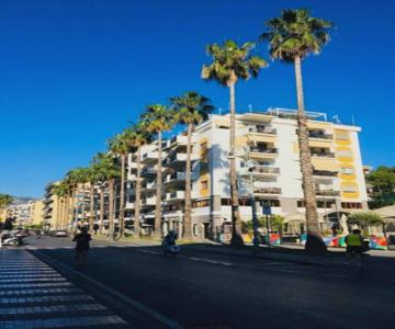 The Place Piazza Lauro