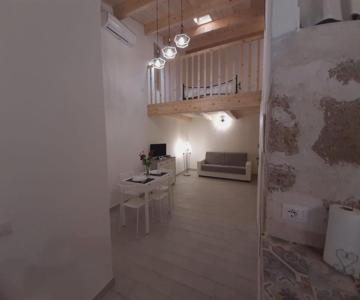 Nice Apt In A Street In Old Town