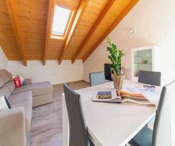 Casa Degli Artigiani-attico Con Vista