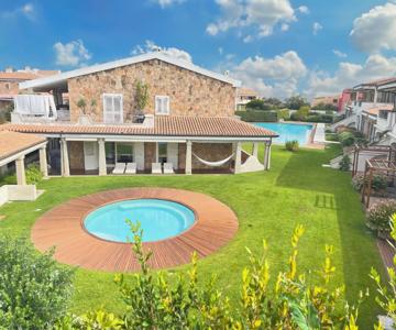 Like At Home N 11 Poolside Paradise Patio