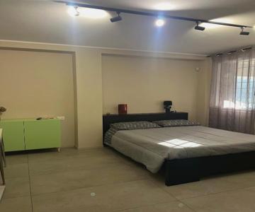 La Casa All'ombra Della Chiesa