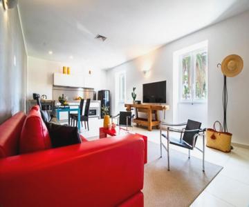 Casa Giulia - Apartment Beachfront With 2 Bedrooms, Air Conditioning And Private Parking, Just 30 Me