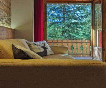 Lg Apartment Livigno - Modern Alpine Comfort