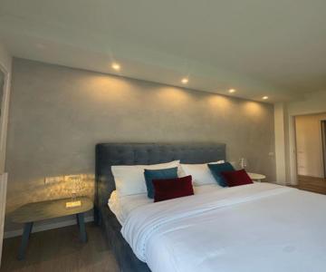 La Vita Lakeview - Garden & Pool