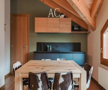 Woodpecker's Chalet
