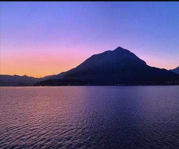 Dream Lake Panorama, Garage In The Center Of Varenna