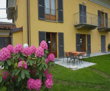 Apartment Azzurra Terrasse Gartenblick Parkplatz Kostenlos 100 Mtr Zum Strand