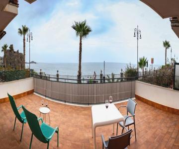 La Terrazza Sul Mare Modern Apartment