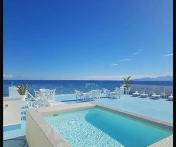 Blue Life, Sea-luxury Rooms On The Beach Between Palermo And Cefalu'