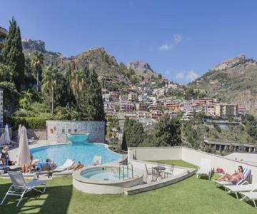 Panoramic Apartment In Taormina