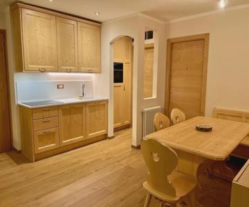 Emarghe, Casa A Moena