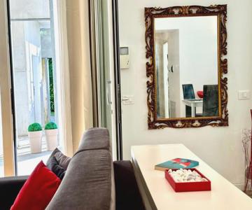 Modern And Relaxing Oasis With Garden