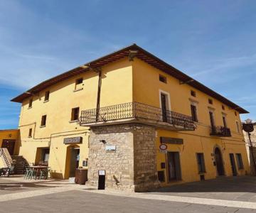 Locale Guest House