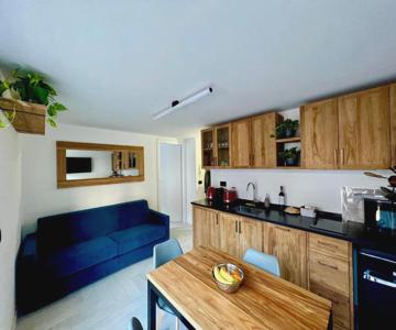 Cozy Apt Town Centre, 2bth And Garage