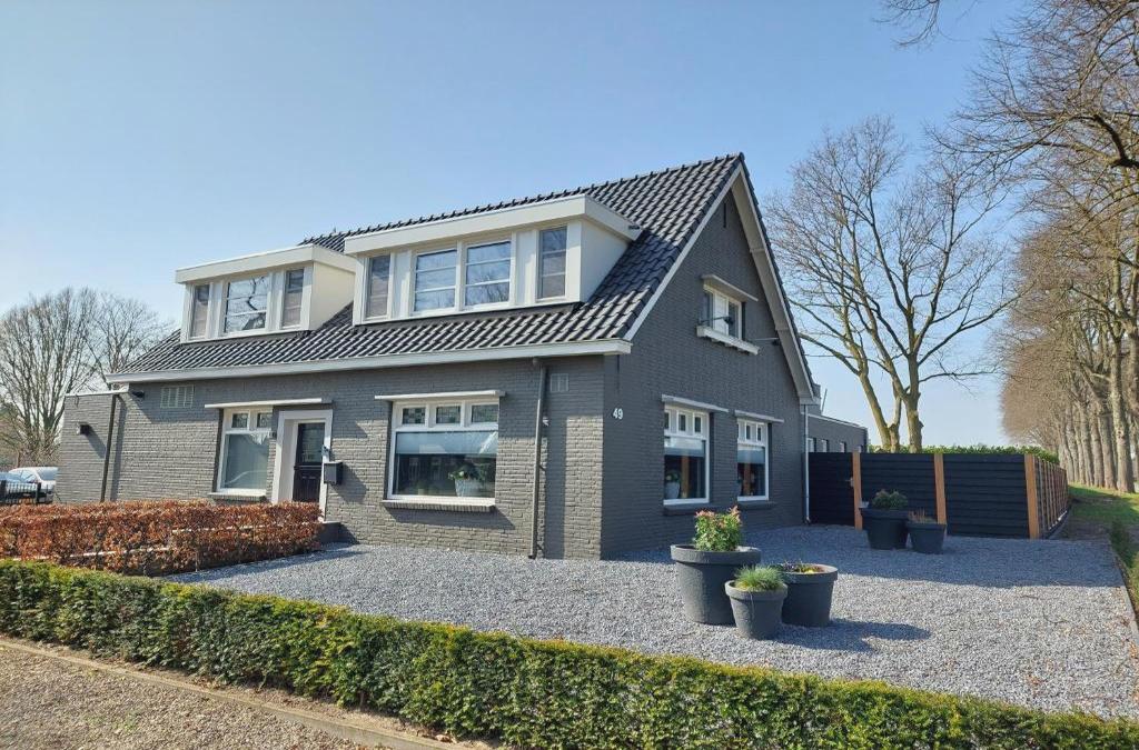 B&b Vierlingsbeek, Appartement En Tuin-chalets