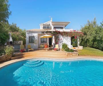 Casa Da Alfarrobeira