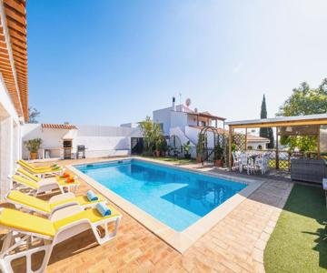 Villa Estrelícia - Pool - Free Wi-fi - New In Booking