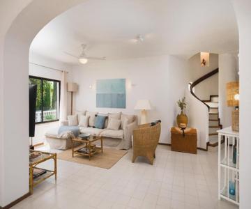 3-bed Clifftop Beach House - Pool, Private Garden, Rooftop & Paddle Boards