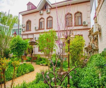 Platan Hotel